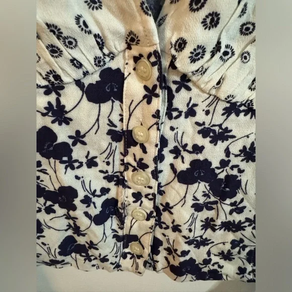 Free People Lady Bohemian Bell Sleeve Floral Crop Smocked Top - Picture 5 of 8